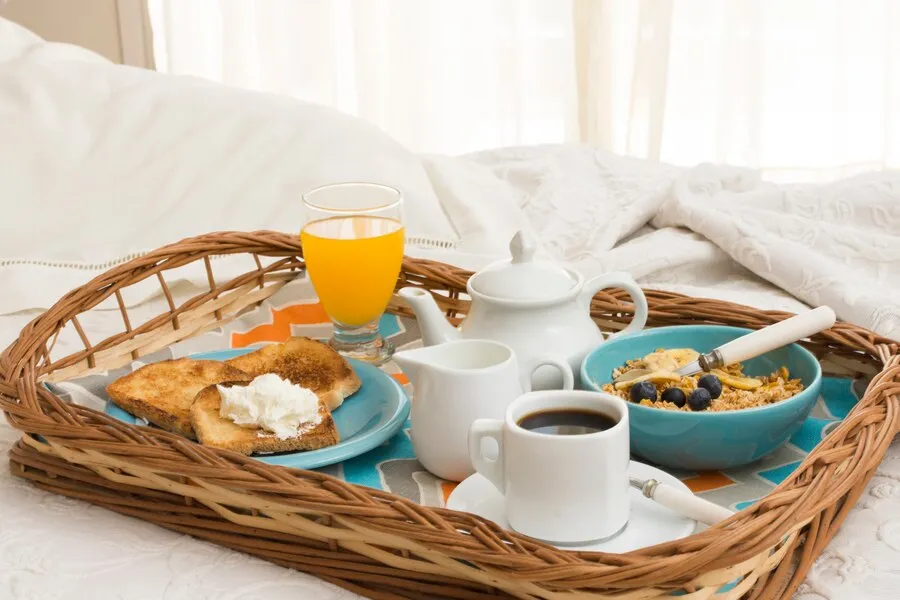 Petit-déjeuner en chambre